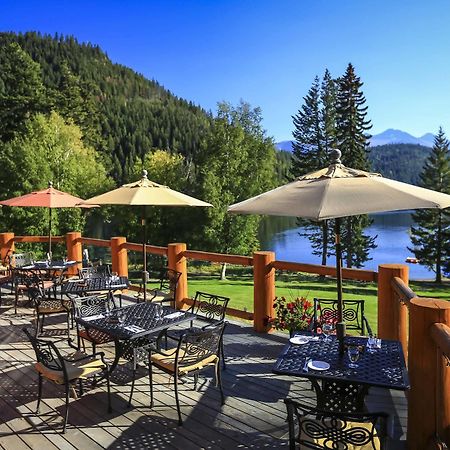 Tyax Lodge & Heliskiing Уислър Екстериор снимка